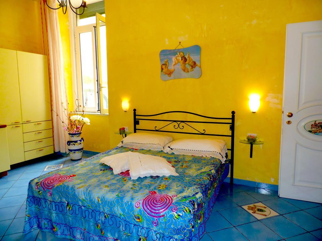 Bed and Breakfast Dimora Carlo III Vietri Pokój zdjęcie