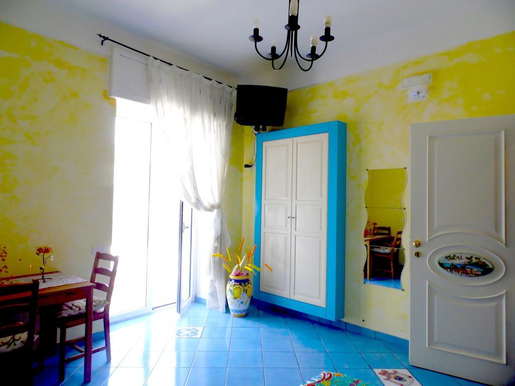 Bed and Breakfast Dimora Carlo III Vietri Pokój zdjęcie