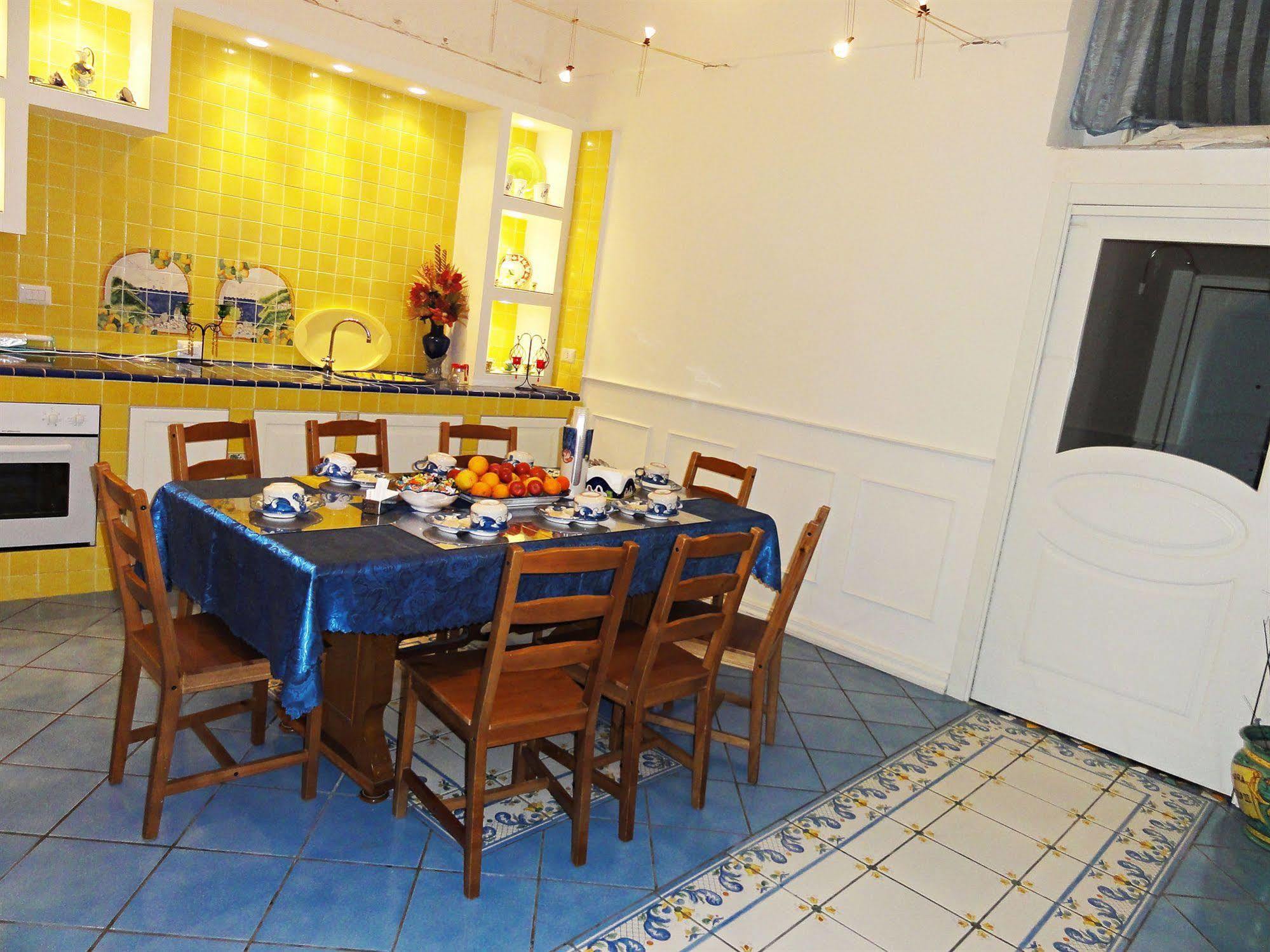 Bed and Breakfast Dimora Carlo III Vietri Zewnętrze zdjęcie